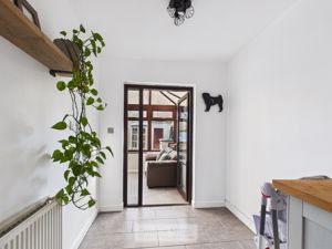 Photo 19- click for photo gallery